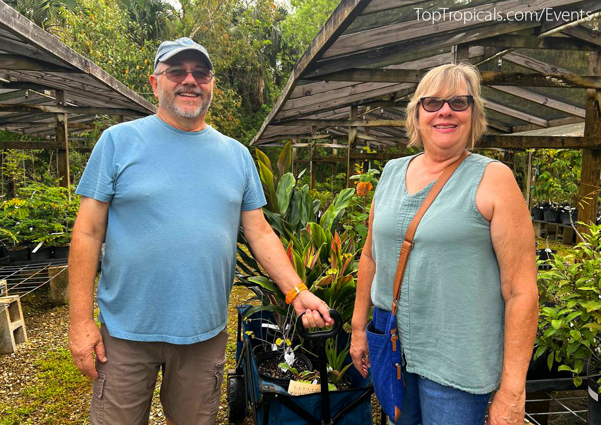 Customers of Top Tropicals Plant Festival 